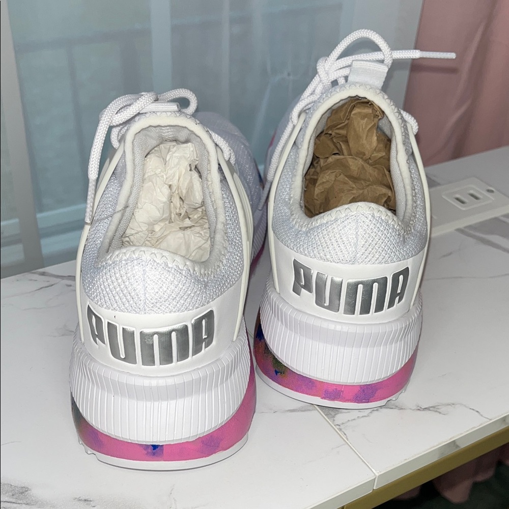 Puma Women's White and Multicolor Athletic Shoes -Size 11 - Picture 7 of 9